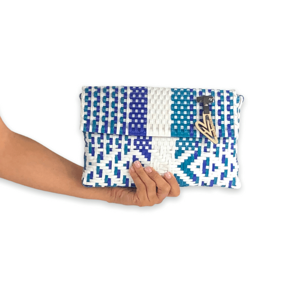 Blue Parrot My Maria Victoria Clutch